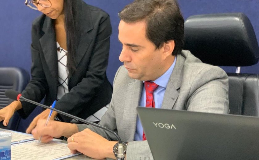 Presidente da Câmara promulga mais de 20 leis aprovadas pela Casa