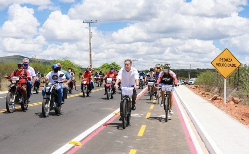 Renan Filho inaugura Rodovia Portal dos Cânions e diz que obra estrutura o turismo