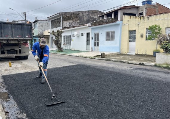 Operação Tapa-buraco utilizou quase 5 mil toneladas de asfalto no mês de julho