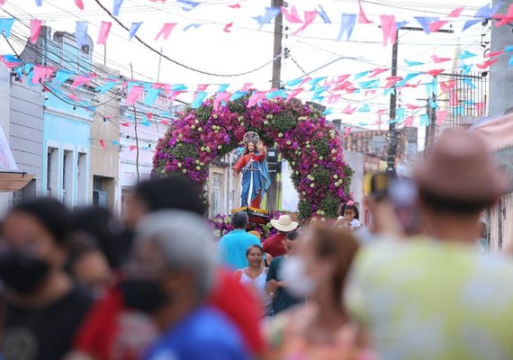 Secretaria de Saúde de Penedo promove ações educativas durante festejos de Bom Jesus