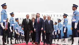 Sem acordo de paz entre EUA e Irã, Trump promete fechar Estreito de Ormuz