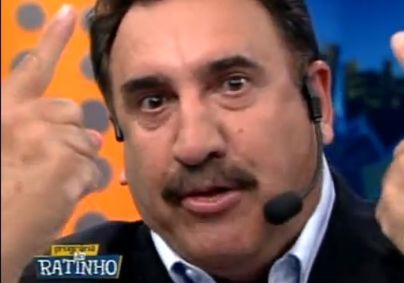Apresentador Ratinho é obrigado a pagar R$ 400 mil por afirmar que padre era gay
