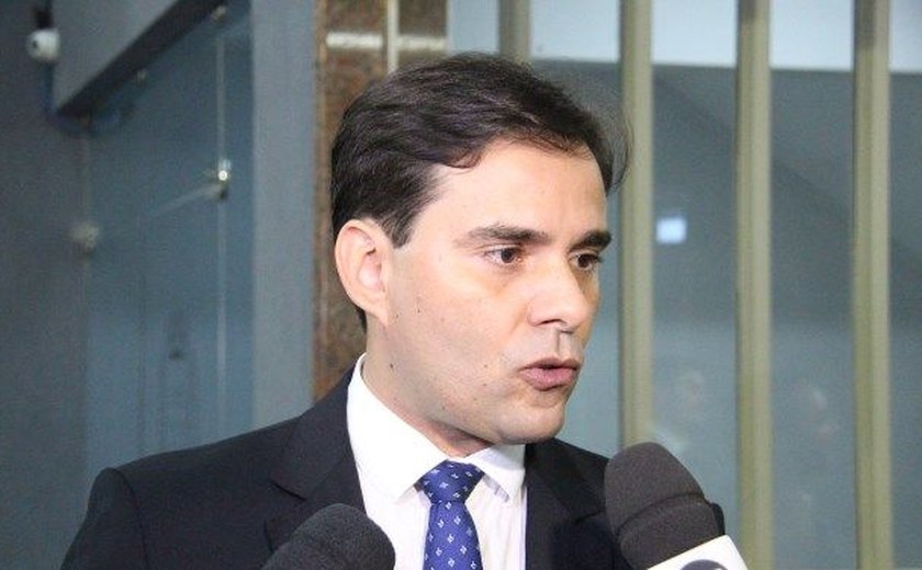 Kelmann Vieira sobre candidatura ao Governo: 'Não aceito ser tapa-buraco'