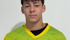 Goleiro de 17 anos que se preparava para estreia passa mal em alojamento e morre no RS