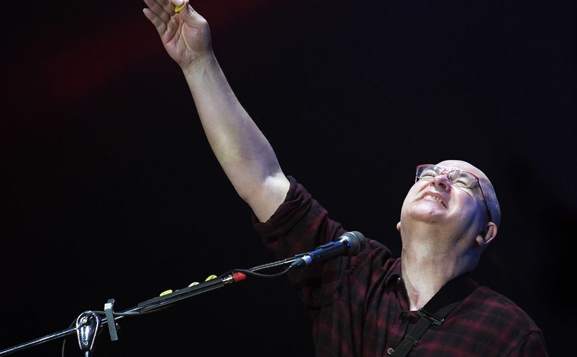 Paralamas fazem viagem ao passado com Herbert bravo e público feliz