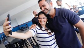Paulo Dantas almoça no Restaurante Popular e garante três novas unidades