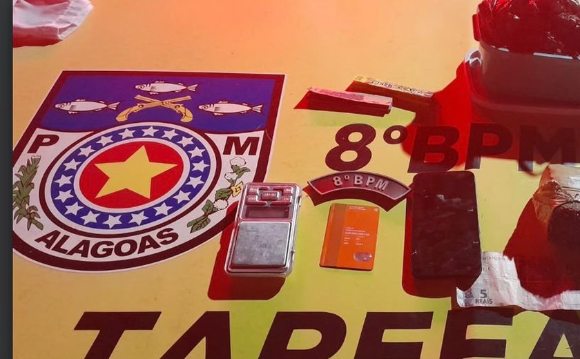 PM apreende tabletes de maconha, porções de cocaína e medicação de uso controlado no interior de AL