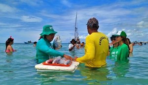 IMA promove educação ambiental nas piscinas naturais da Pajuçara