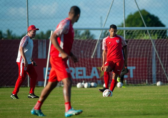 CRB espera grande público no Rei Pelé e torce contra adversários diretos