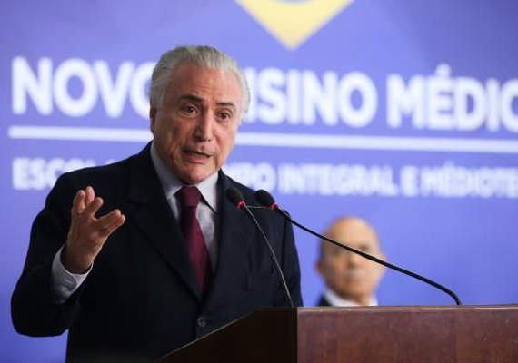 Michel Temer visita Inep e destaca importância do Enem