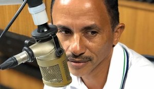 Sucesso! Cachê do cantor de 'Caneta Azul' mais que dobra e chega a 20 mil reais