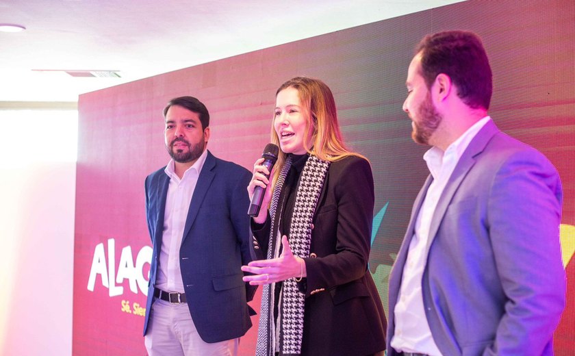 Cibele Moura, única parlamentar alagoana em evento na Argentina, reforça apoio ao turismo