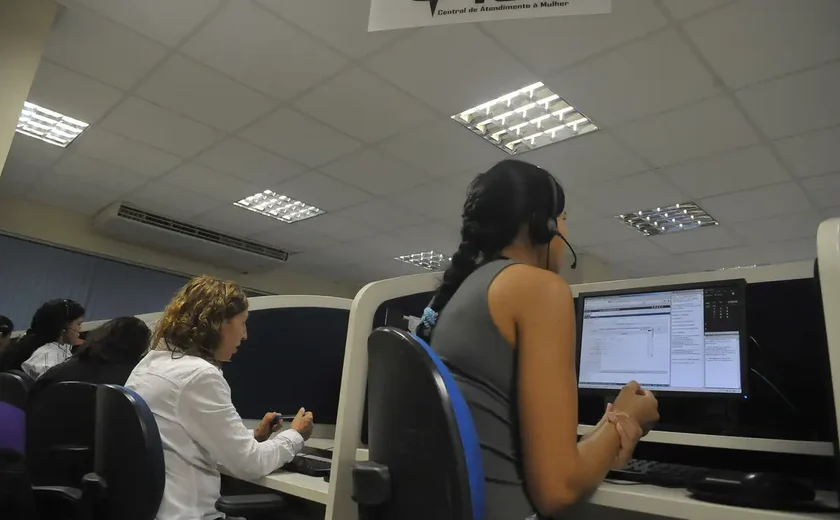 Polícia registrou no Brasil 783 mil atendimentos especializados à mulher em 2025