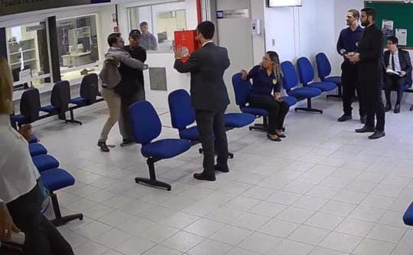 Vídeo: OAB emite nota após advogado ser agredido em prédio do TRT/AL