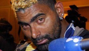 Ex-pânico volta a usar drogas, põe fogo em clínica e foge