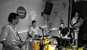 Banda Pulsar realiza show com os clássicos do rock ando Roll