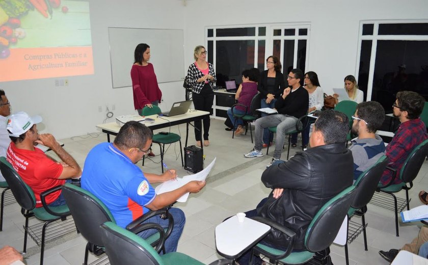 Casa do cooperativismo alagoano recepciona encontro