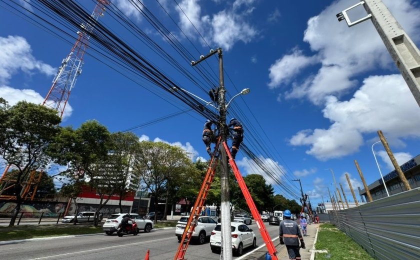 Projeto Poste Limpo avança na parte alta de Maceió