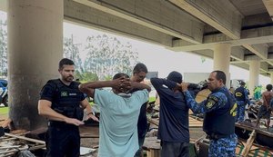 Estruturas ligadas ao crime são removidas em viaduto da antiga PRF