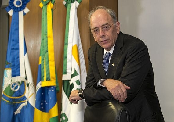 Petroleiros decidem entrar em greve nesta quarta-feira (30)
