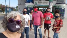 Lenilda Luna faz panfletagem e apresenta planos de transporte gratuito