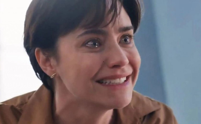 Lena foge do país com a filha de Joélly nos braços, e Arminda mata Samira para se vingar