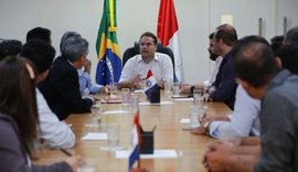 Renan Filho recebe criadores de camarão e garante incentivo à carcinicultura