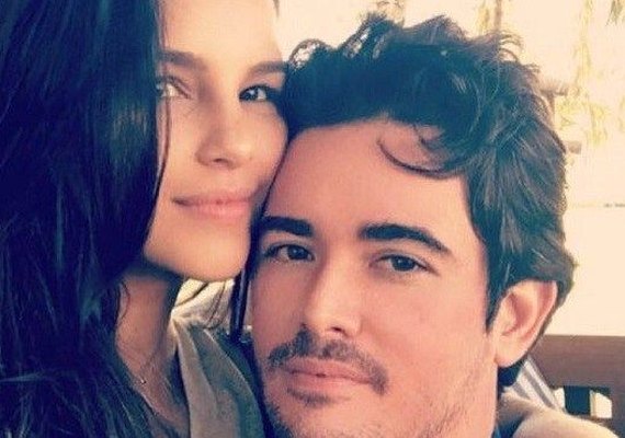 Namoro de Mariana Rios chega ao fim após o carnaval; Atriz apaga foto com ex