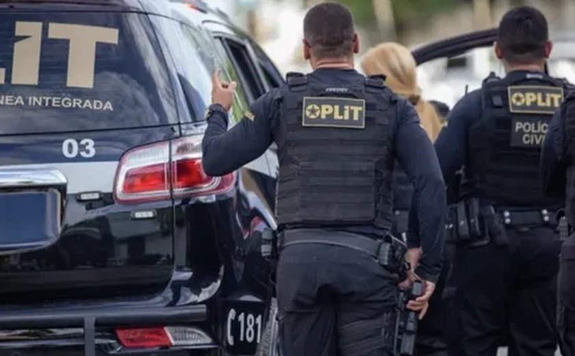 Mulher denuncia agressão e marido é preso em flagrante por violência doméstica