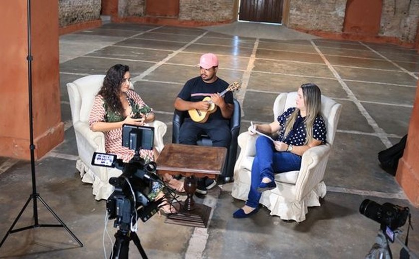 Tanne Dely celebra 15 anos de carreira com show em Maceió