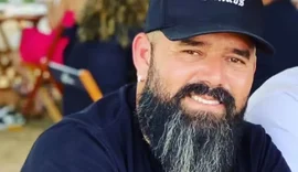 Cantor de forró morre aos 42 anos após passar mal durante show