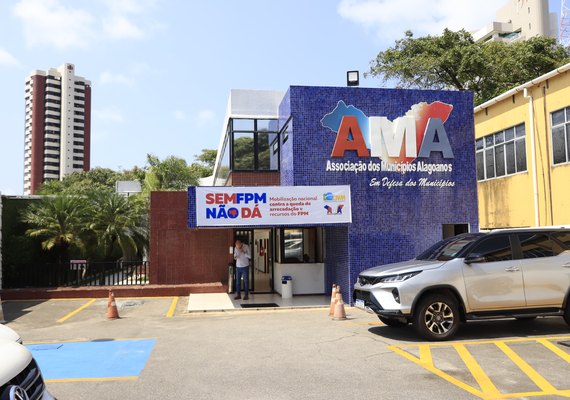 AMA realiza reunião com gestores e técnicos municipais sobre emendas, transparência e gestão pública