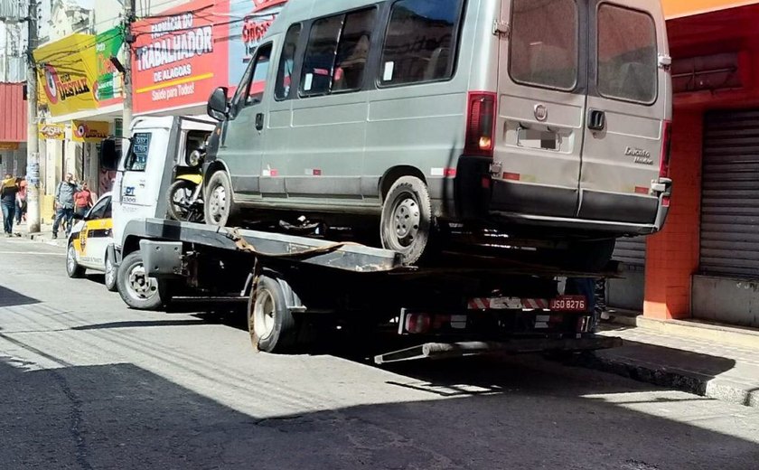 Mais de 3 mil transportes clandestinos foram autuados em Maceió em 2017