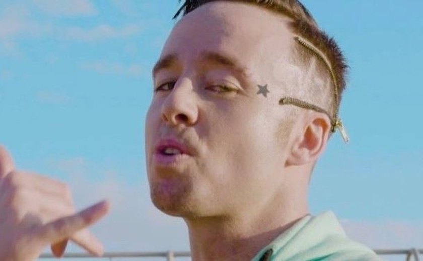 Rapper morre ao cair de asa de avião ao gravar videoclipe no Canadá