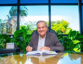 Ronaldo Lessa assume interinamente o governo de Alagoas