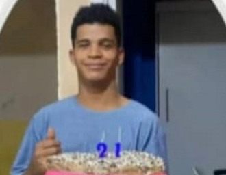 Jovem sai para trabalhar e desaparece; família pede informações
