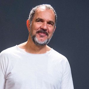 Ex-galã descamisado da Globo estrela série bíblica na Record