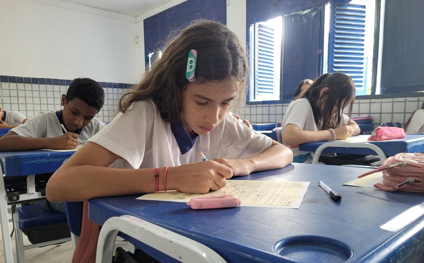 Mais de 330 mil estudantes fazem as provas da Olimpíada Brasileira de Matemática das Escolas Públicas