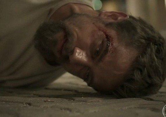 'Sol Nascente': Após levar surra, César escapa de linchamento