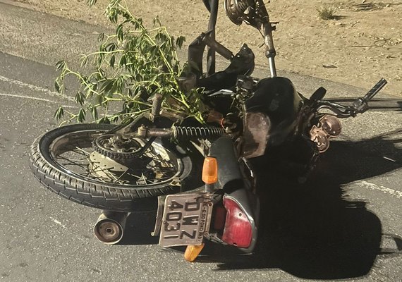 Motociclista fica ferido ao colidir de frente com carro em Arapiraca