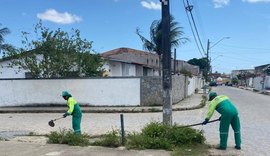 Prefeitura inicia mutirão de limpeza no Eustáquio Gomes