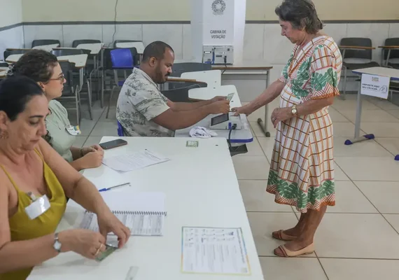 OEA acompanha denúncias de falta de ônibus no dia da eleição