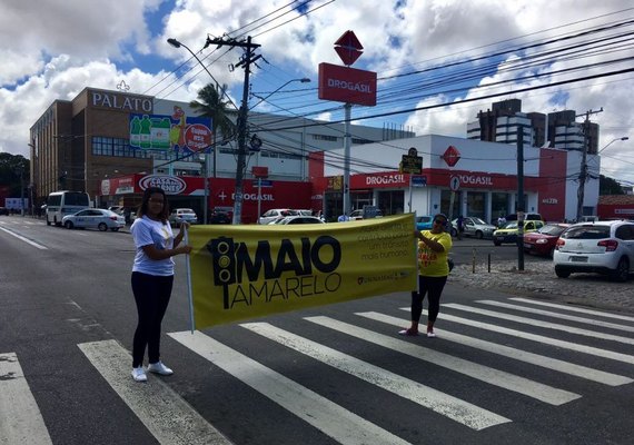 Maio Amarelo: SMTT chama atenção para uso da faixa de pedestre