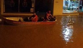 Famílias são resgatadas na cidade de Rolante-RS após rompimento de açude