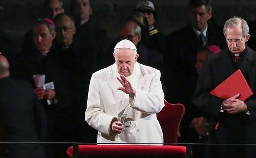Papa Francisco pede solução para crise na Venezuela