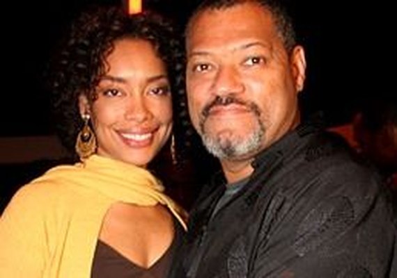 Mulher de astro de 'Matrix' anuncia separação após ser flagrada com outro homem