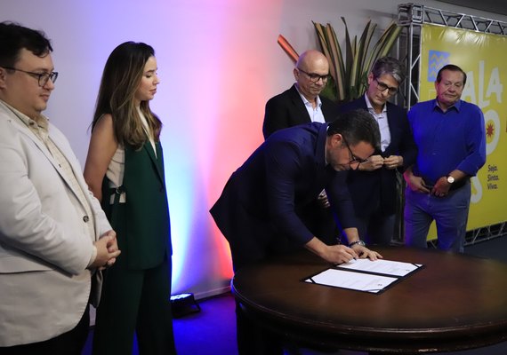 Governo de AL assina decreto que garante regime especial de tributação para atacadistas