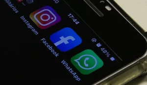 AGU pede que redes sociais removam desinformação sobre CNU 2025