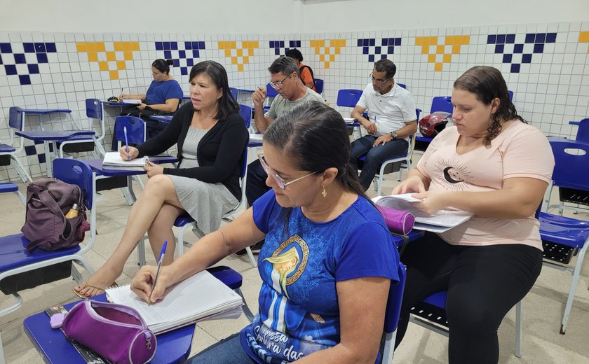 Rede estadual oferta 28 mil vagas para a Educação de Jovens e Adultos
