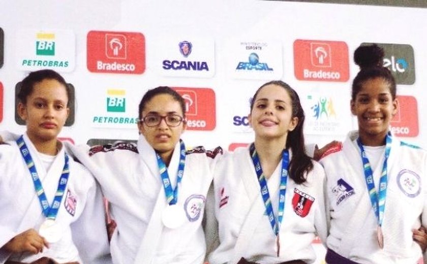 Alagoas conquista 35 medalhas no Campeonato Regional de Judô em Aracaju